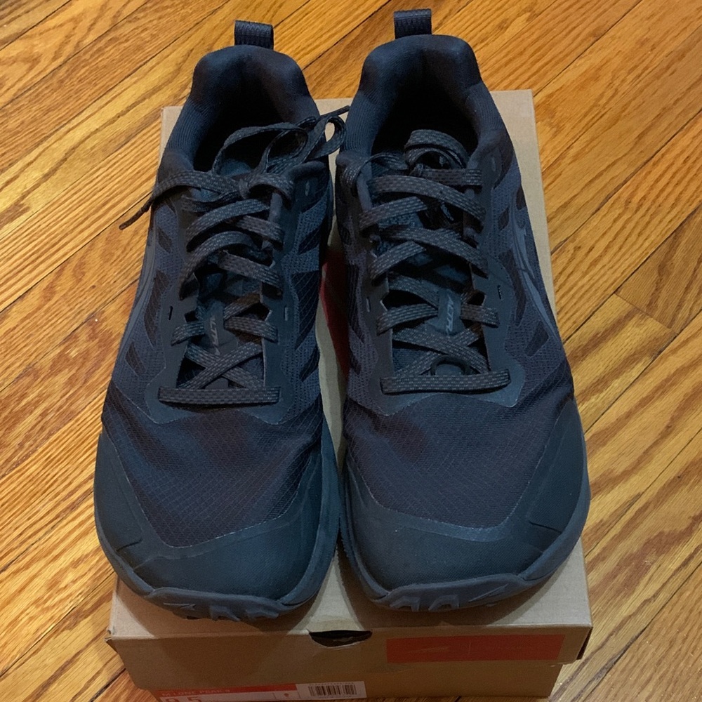 Altra Lone Peak 9